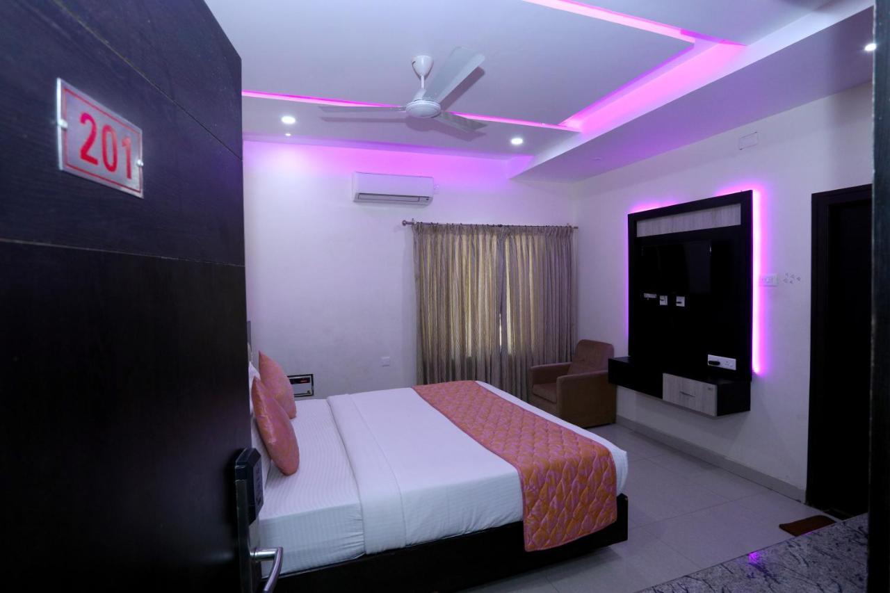 Shri Subham Residency Hotel Tiruchirappalli Buitenkant foto