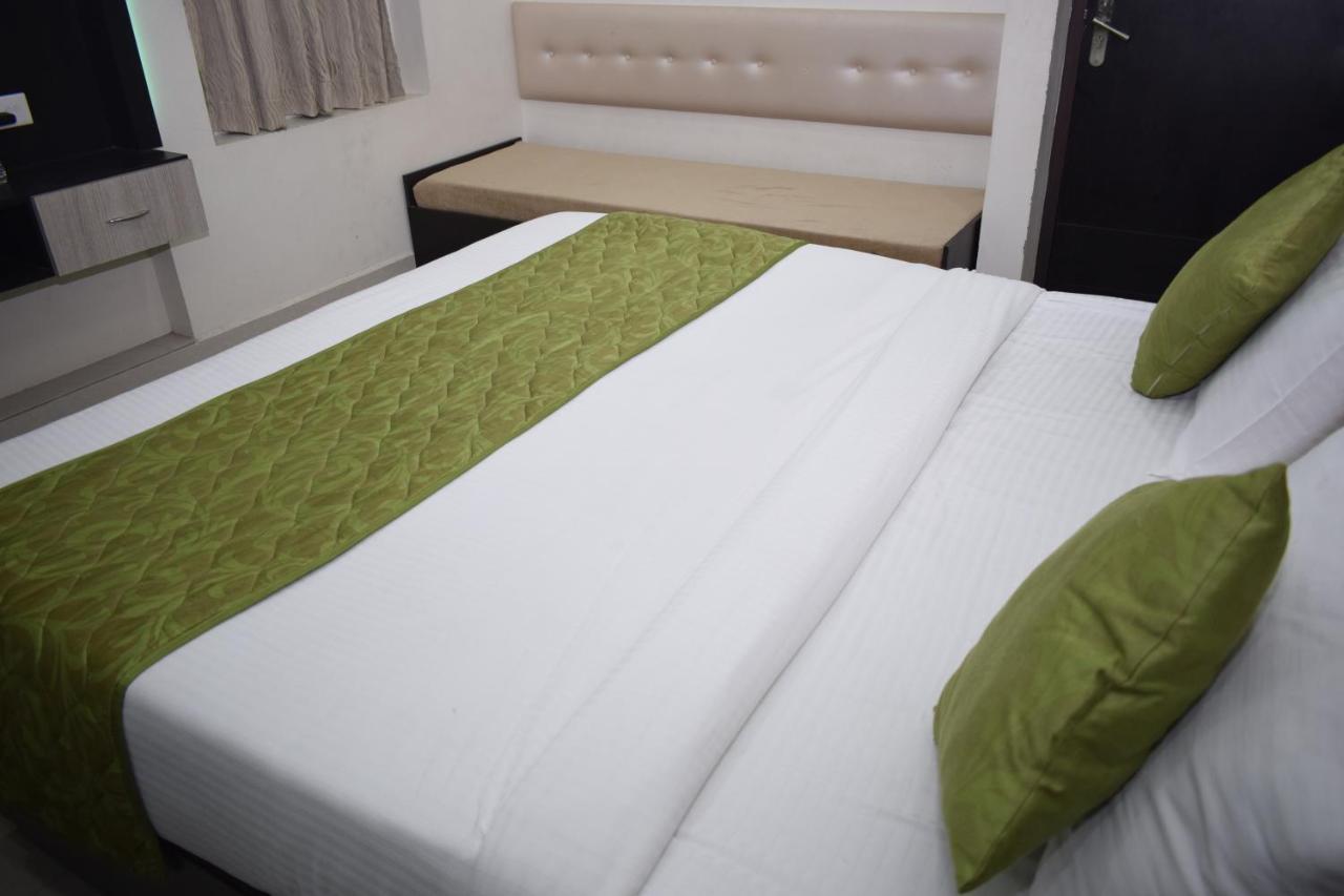 Shri Subham Residency Hotel Tiruchirappalli Buitenkant foto